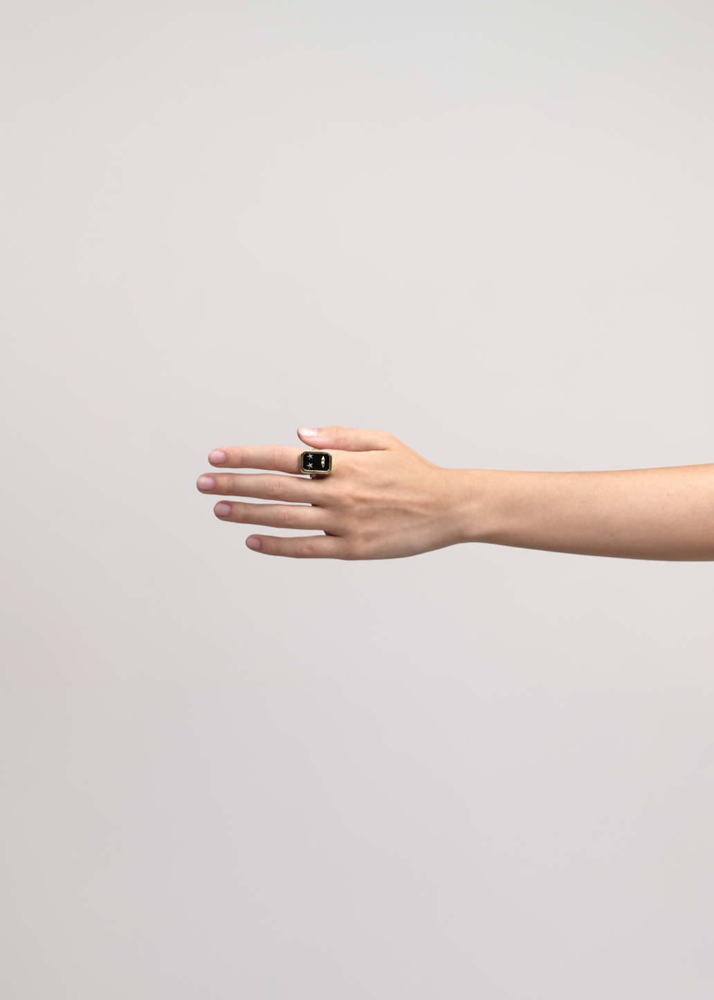 Onyx Lips Ring