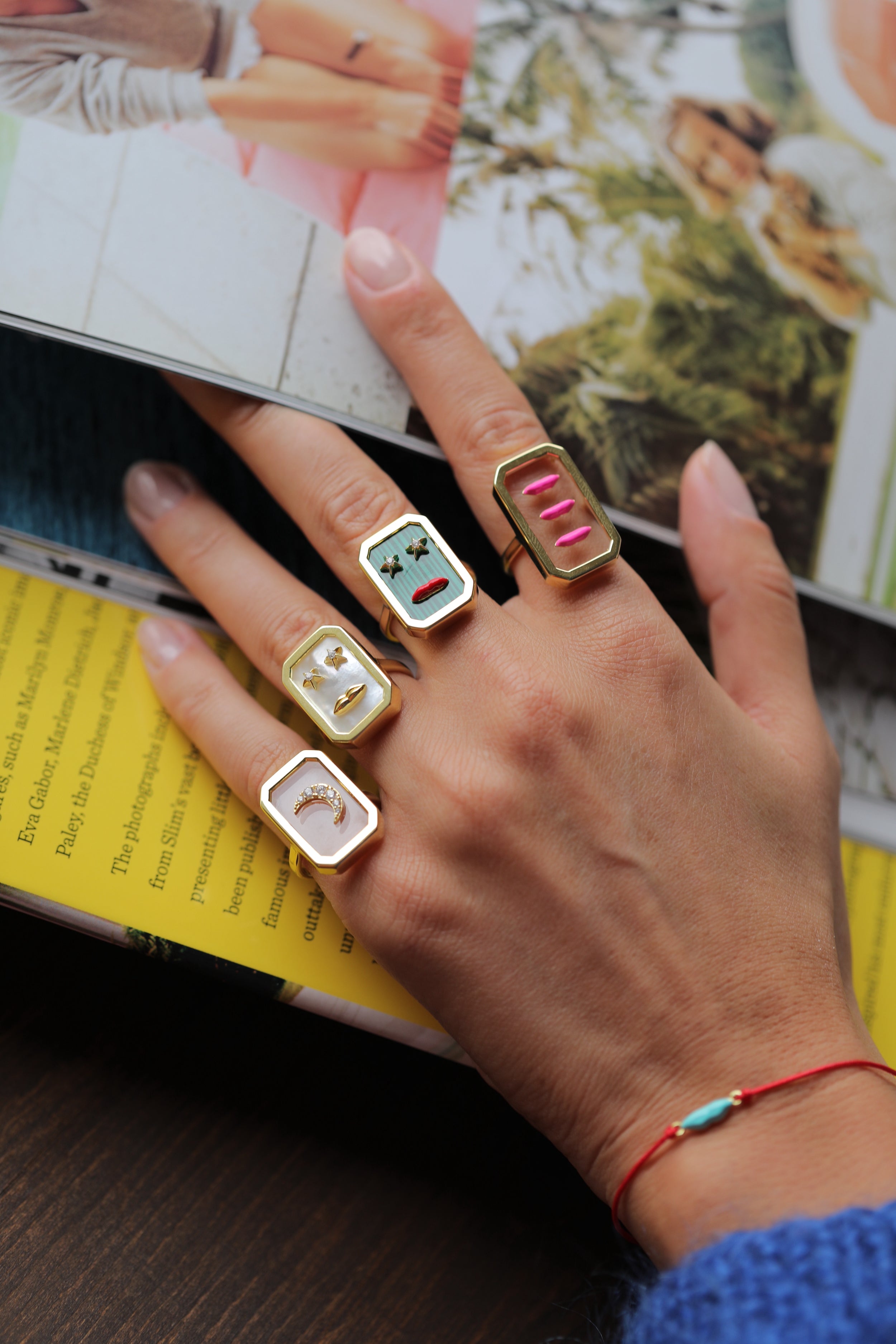 Clear lips ring