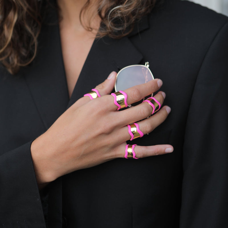 Neon Pink Wavy Ring