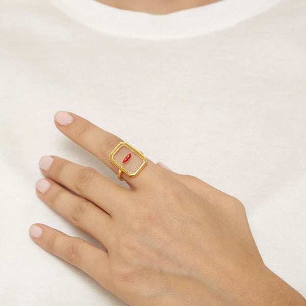 Clear lips ring